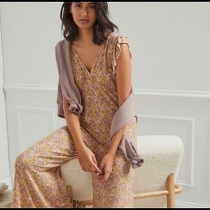 Gorgeous Anthropologie romper size medium